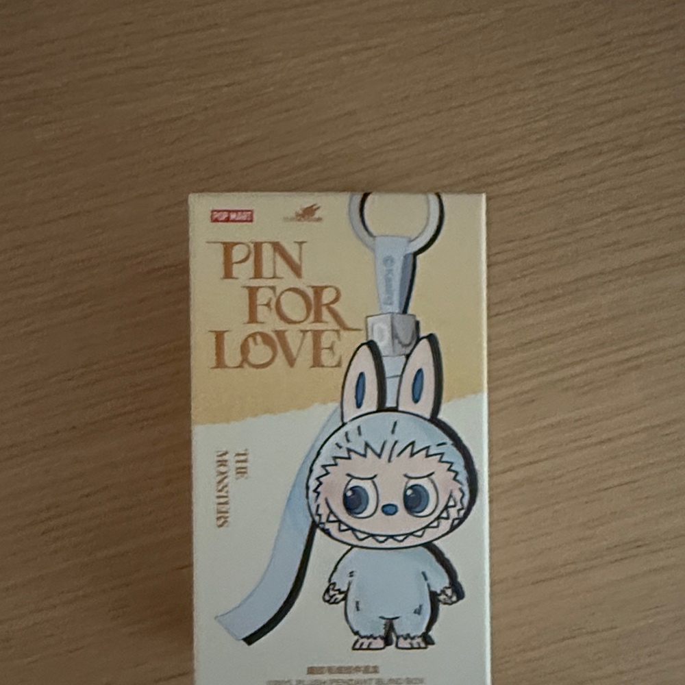 Pop Mart Pin for Love labubu